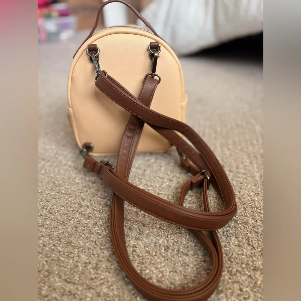 Tatooine Backpack and Pouch Set - Picture 5 of 8